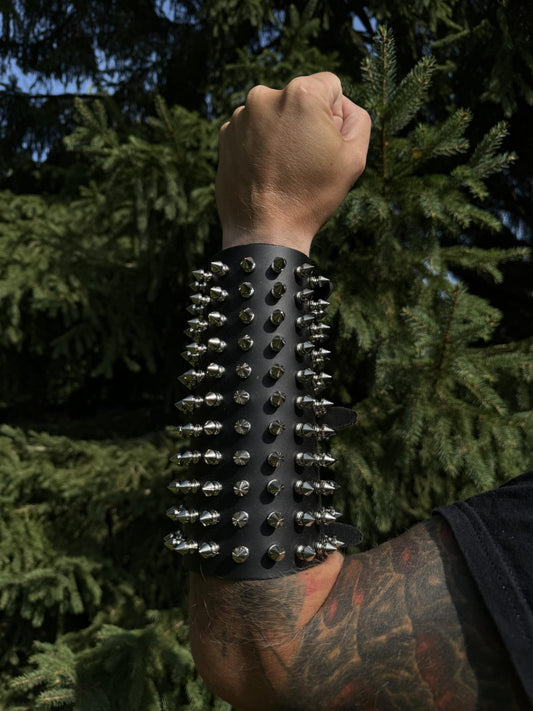 11 ROW CAST SPIKE STUDDED WRISTBAND