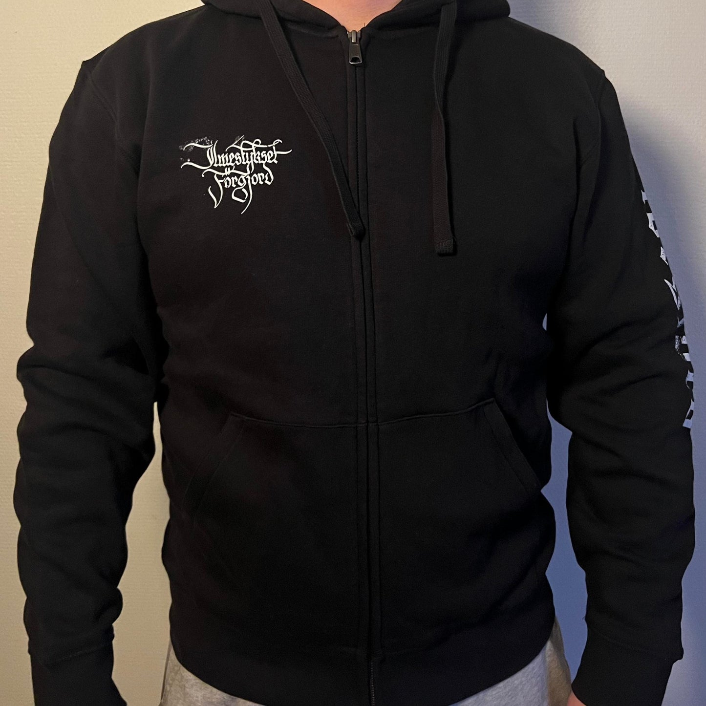 FÖRGJORD "ILMESTYKSET" BLACK HOODIE