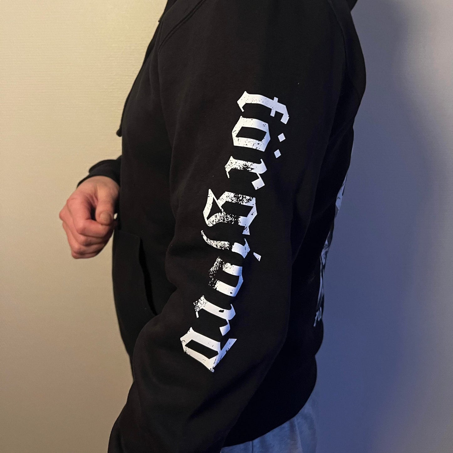 FÖRGJORD "ILMESTYKSET" BLACK HOODIE