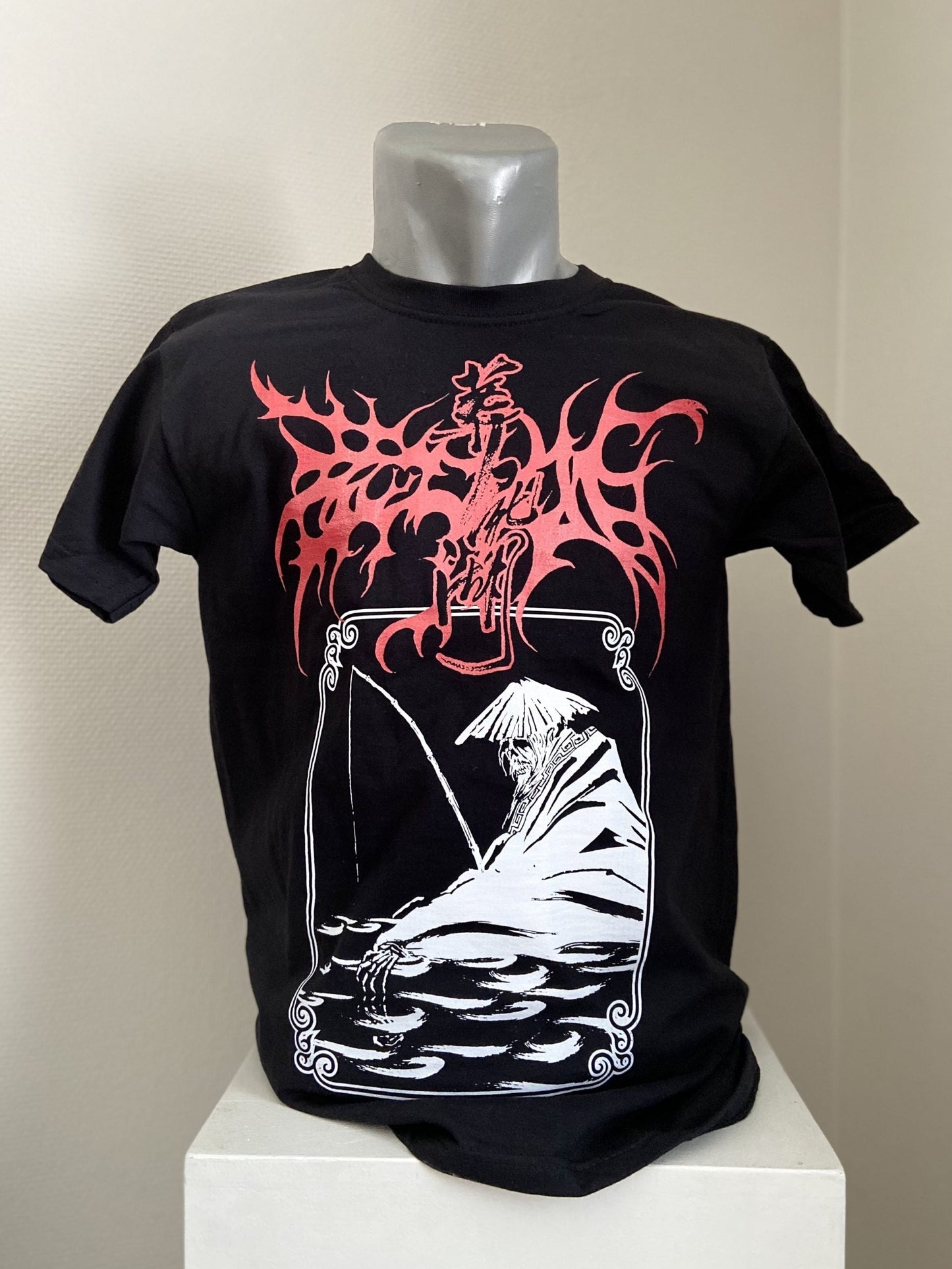 ZURIAAKE T-SHIRT
