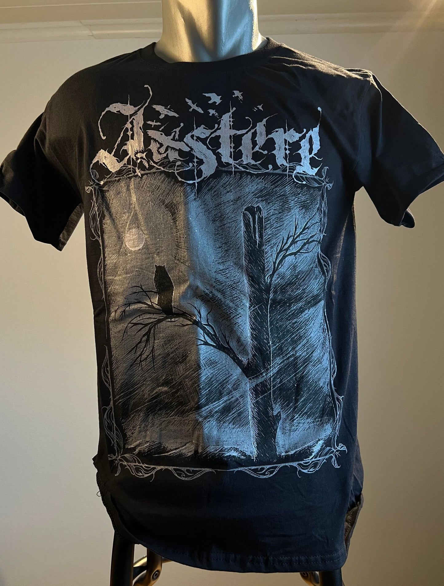 AUSTERE T-SHIRT